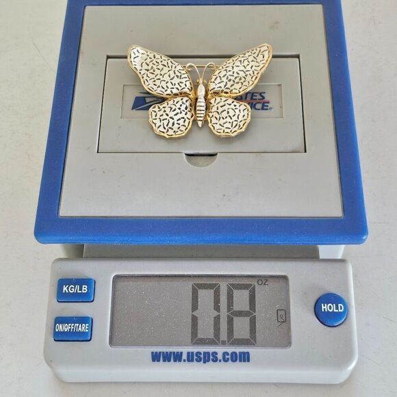 Vintage Butterfly White Enamel Brooch Pin‎ Gold Tone Cut Out Open Work Ornate - Picture 6 of 8